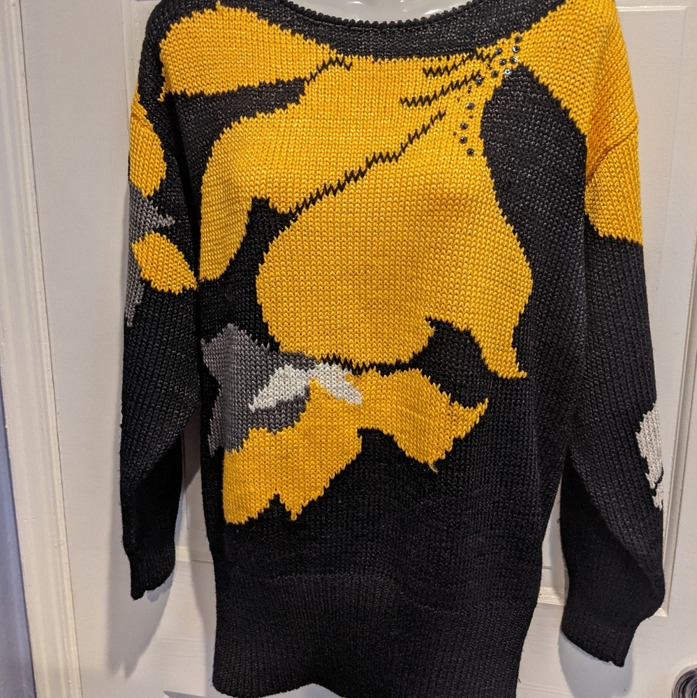 Vintage Hand Loomed Sweater size S